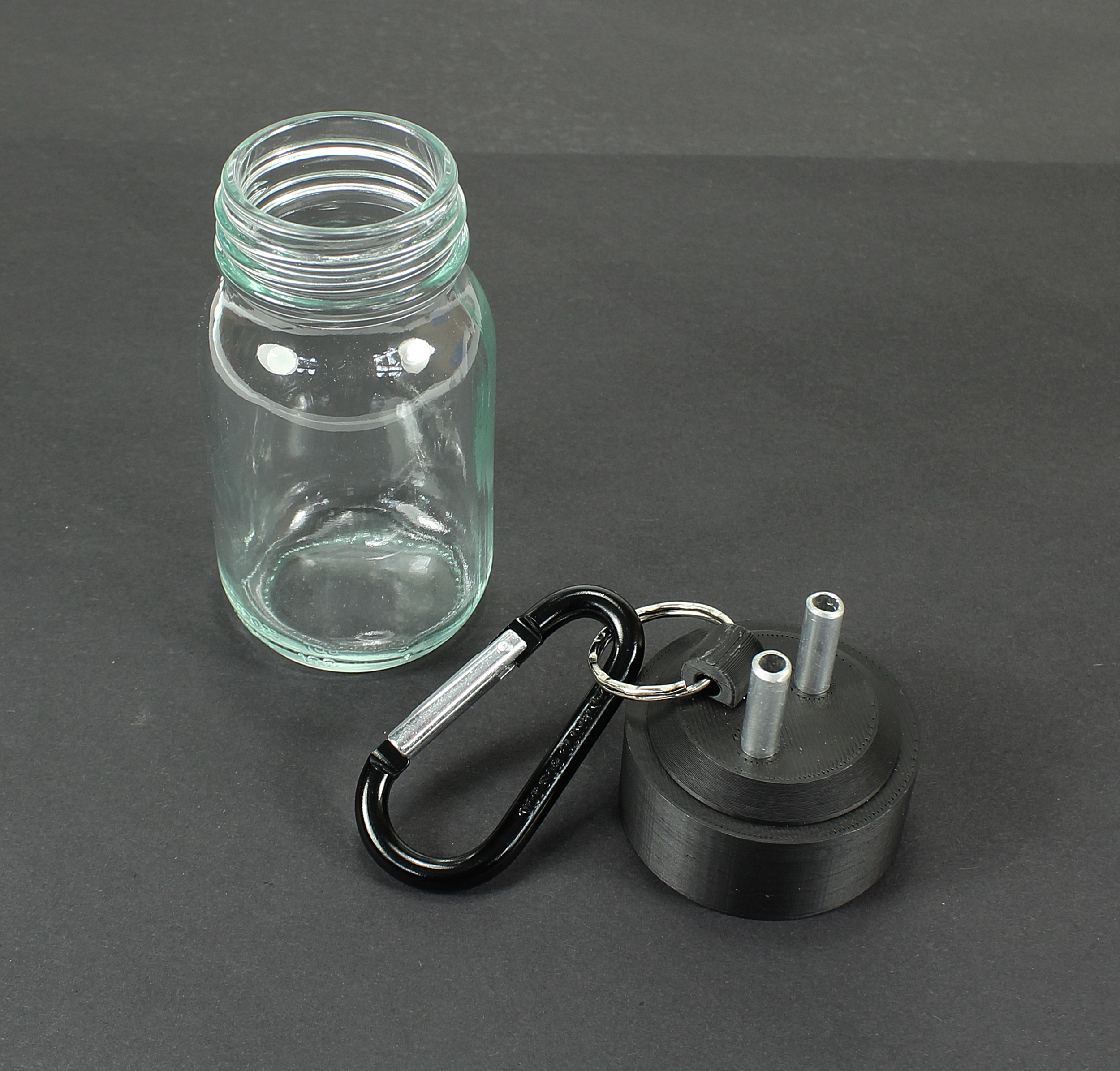 Aroma Flasche für z.B. Gasmasken S10 FM12 GP5 Poppers Gasmask Adapter mit 2x6mm Alu Rohr