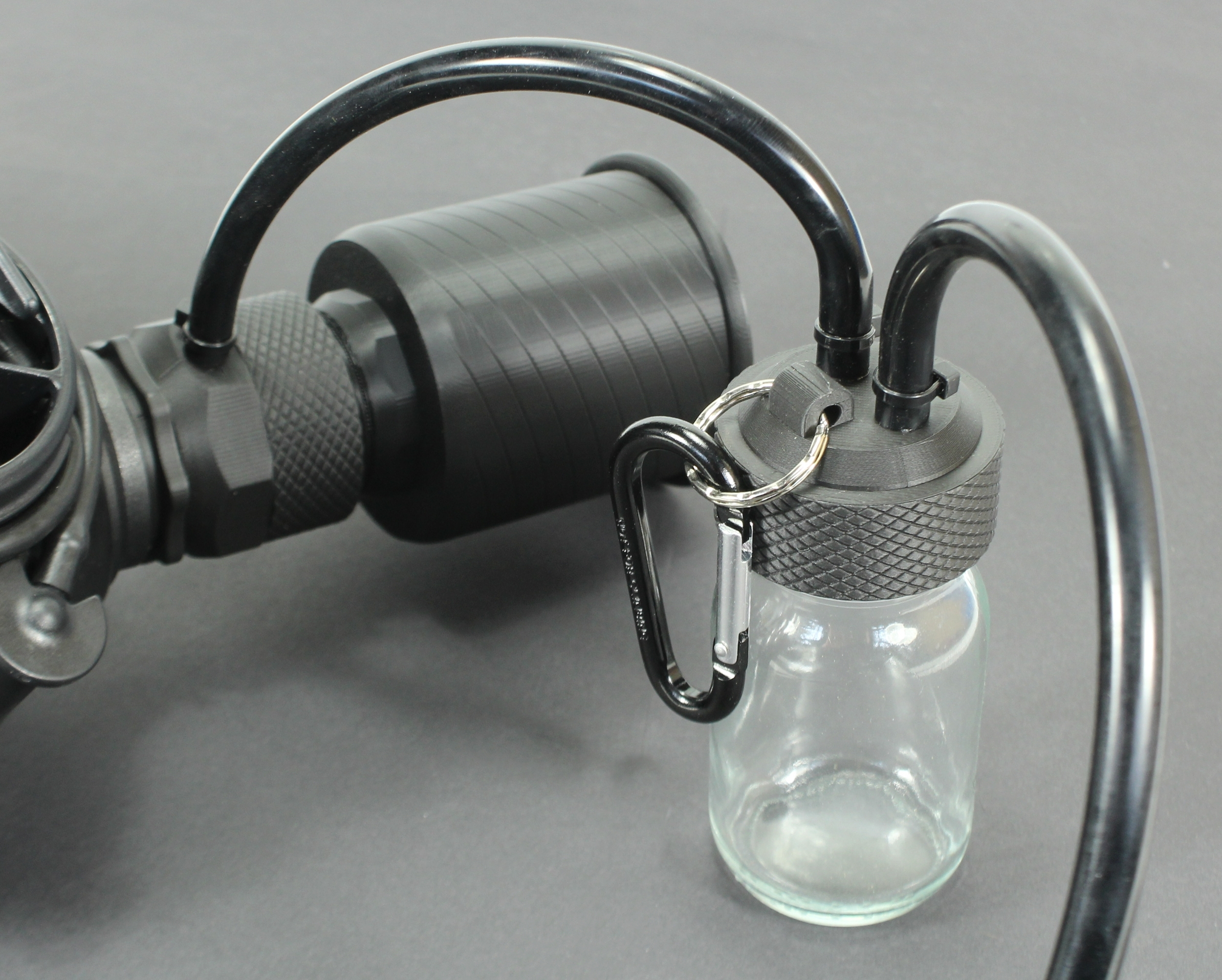 Aroma Pumpflasche für Gasmasken S10 FM12 Gasmaske 360° Adapter für Masken Poppers