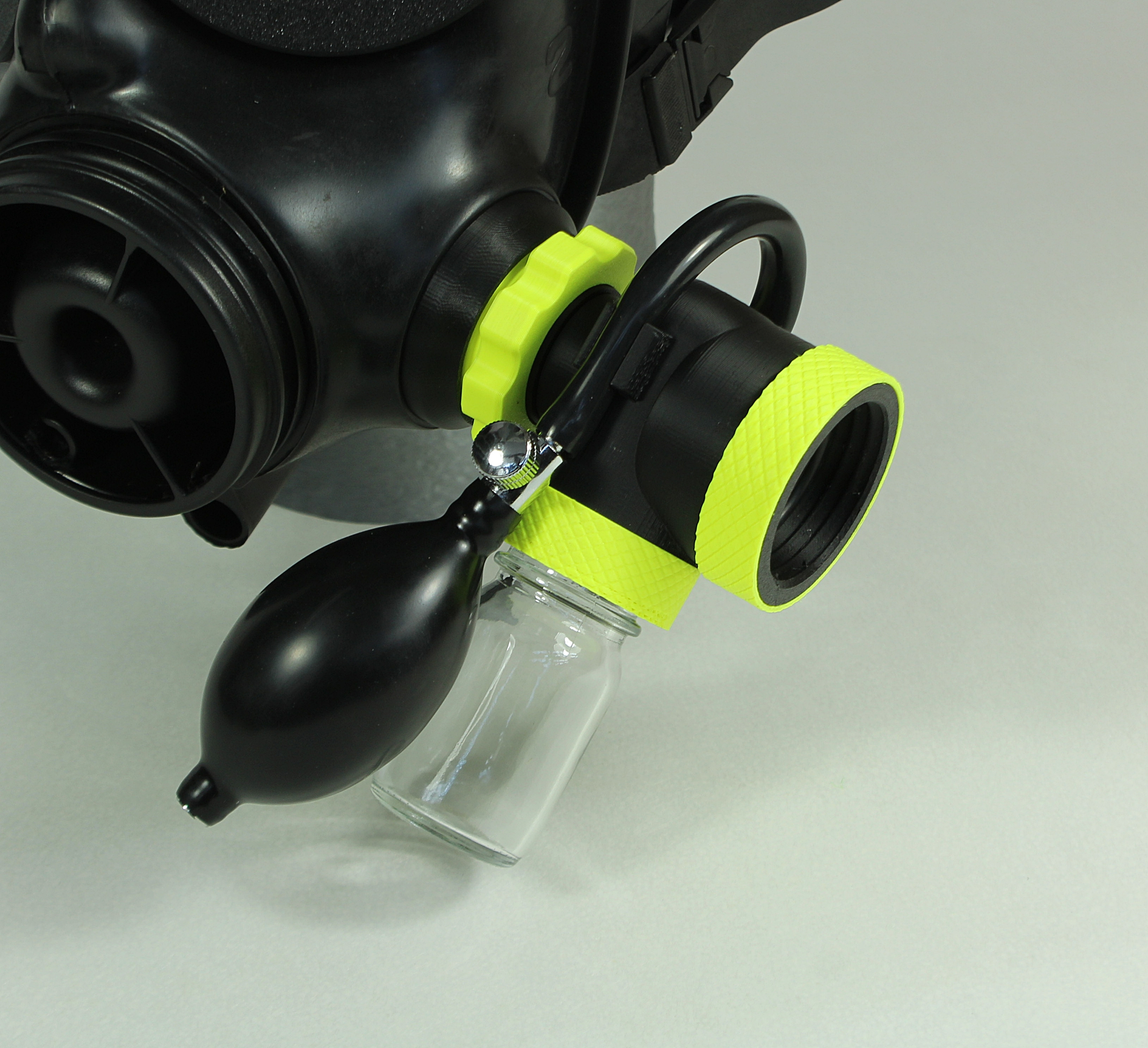 Aroma Pumpflasche für Gasmasken RD40 Gasmaske 360° Adapter für Masken Poppers