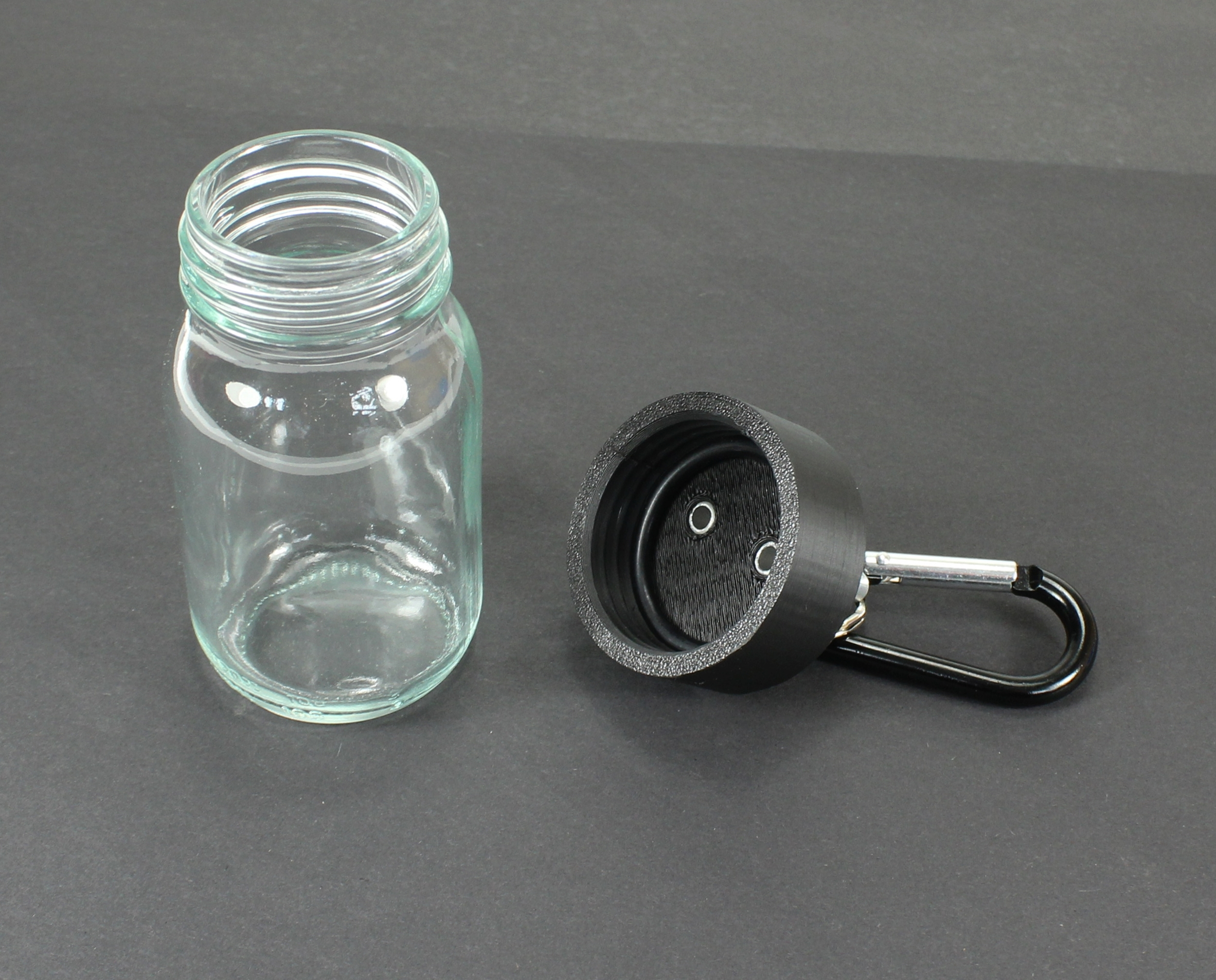 Aroma Flasche für z.B. Gasmasken S10 FM12 GP5 Poppers Gasmask Adapter mit 2x6mm Alu Rohr