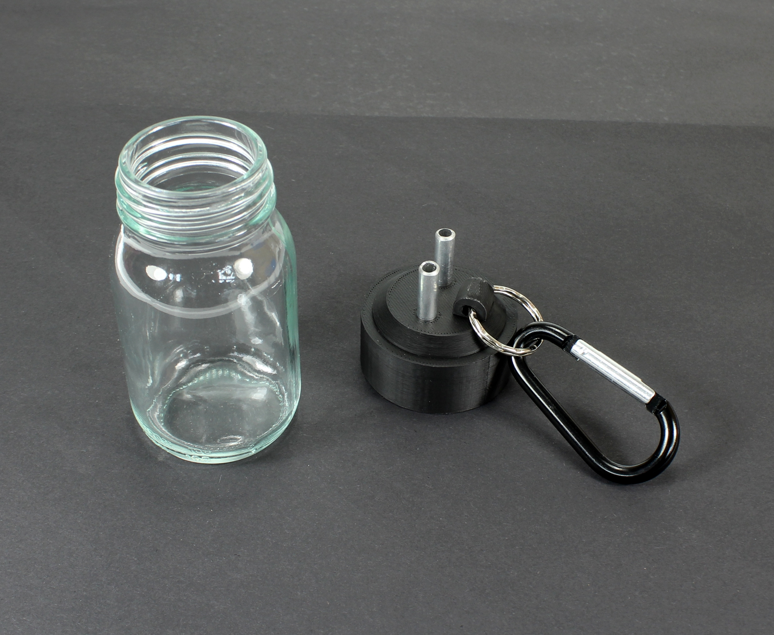 Aroma Flasche für z.B. Gasmasken S10 FM12 GP5 Poppers Gasmask Adapter mit 2x6mm Alu Rohr